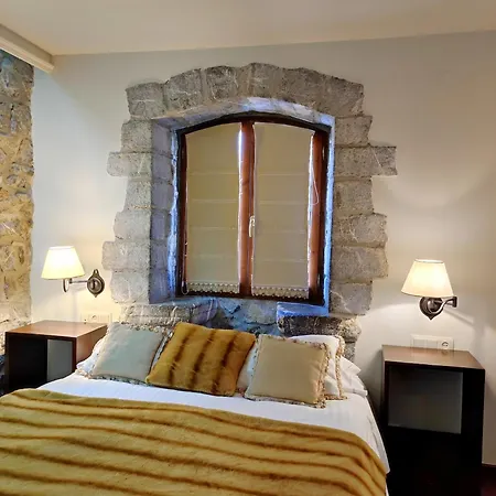 Abadia Del Pirineo Otel 4*