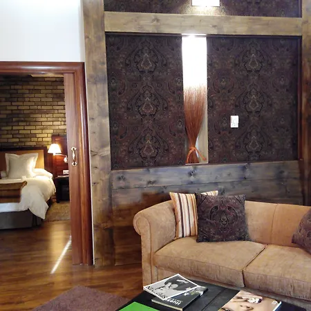 Abadia Del Pirineo Otel