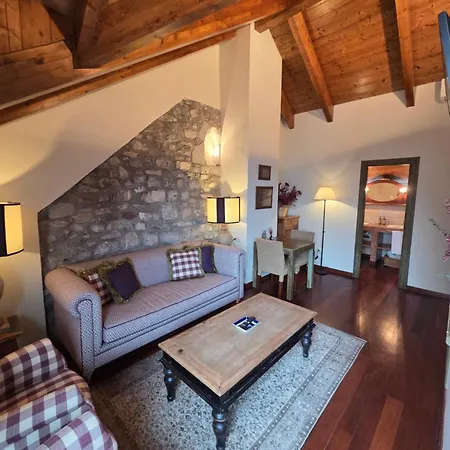 Abadia Del Pirineo Otel