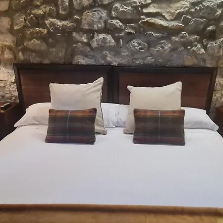 Abadia Del Pirineo