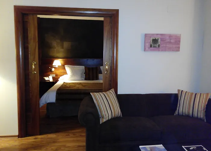 Abadia Del Pirineo Hotel