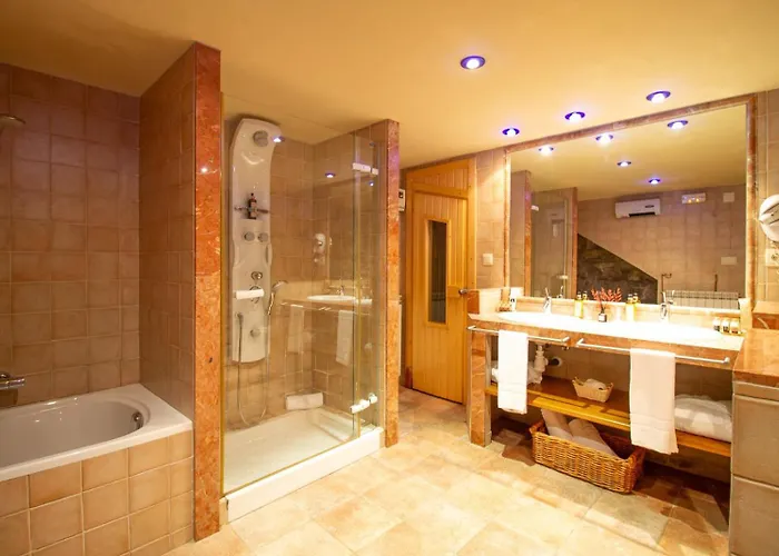 Abadia Del Pirineo Hotel