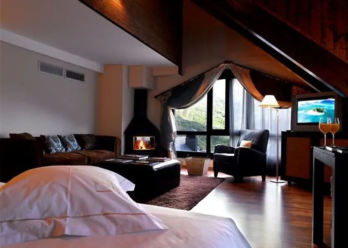 Abadia Del Pirineo Tramacastilla de Tena